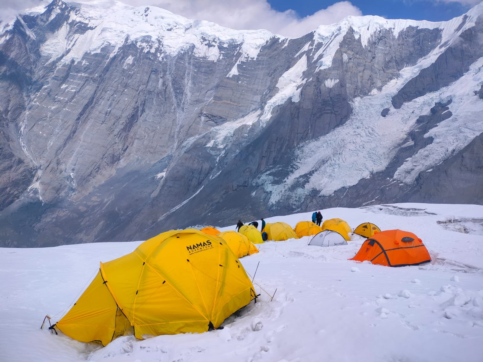 On April 7, 2025, a historic moment unfolded in the world of mountaineering, as Babar Ali from Bangladesh became the first Bangladeshi to successfully summit Annapurna I, one of the most treacherous peaks in the Himalayas. This monumental achievement was made possible through the support of his guide, Phurba Onggel Sherpa, and the organizing efforts of Makalu Adventure Pvt. Ltd., Nepal.