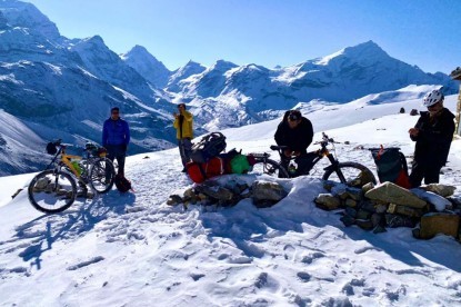 Annapurna Circuit with Upper Mustang Mountain Biking