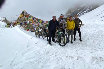 Annapurna Circuit with Upper Mustang Mountain Biking