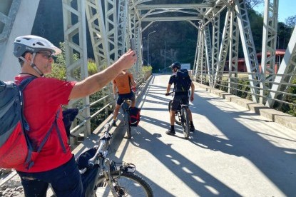 Annapurna Circuit with Upper Mustang Mountain Biking