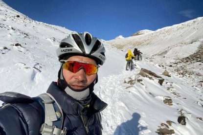 Annapurna Circuit with Upper Mustang Mountain Biking