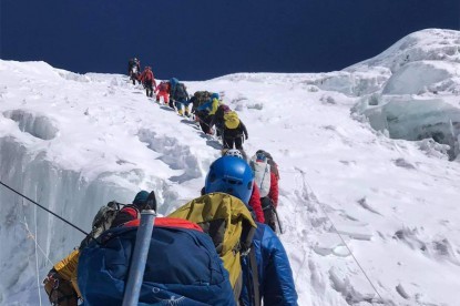 Climbing Lobuche Peak - Makalu Adventure