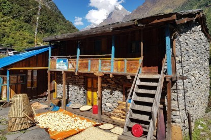 Manaslu Circuit trek in Nepal Himalaya