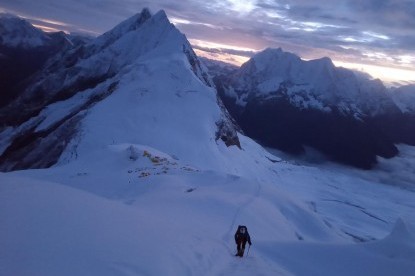 Climbing up the Mt. Manaslu