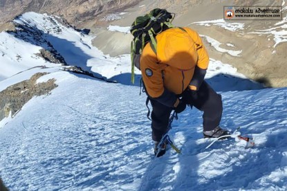  Pisang Peak Climbing