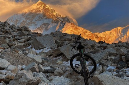 Cycling to Everest base Camp