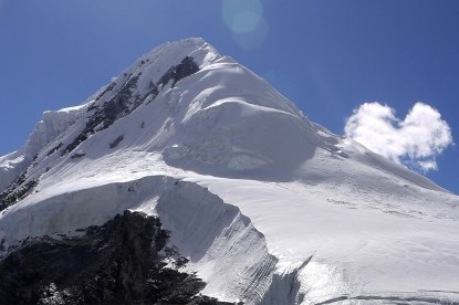 Rolwaling Trek with Parchamo Peak Climbing