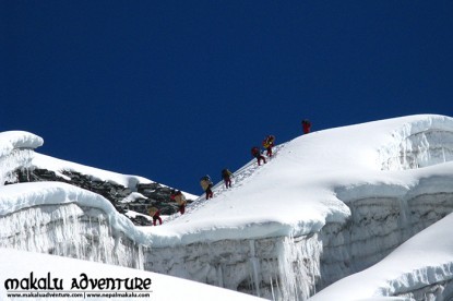 Sherpani Col Trek