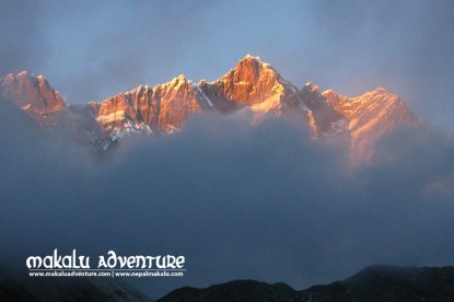 Sherpani Col Trek