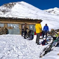 Annapurna Circuit with Upper Mustang Mountain Biking