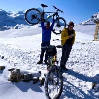 Annapurna Circuit with Upper Mustang Mountain Biking