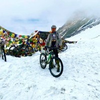 Annapurna Circuit with Upper Mustang Mountain Biking