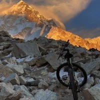 Cycling to Everest base Camp